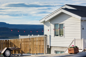 Not sure whether vinyl siding is right for your home? Here's what you need to know about the pros and cons of this popular form of plastic.